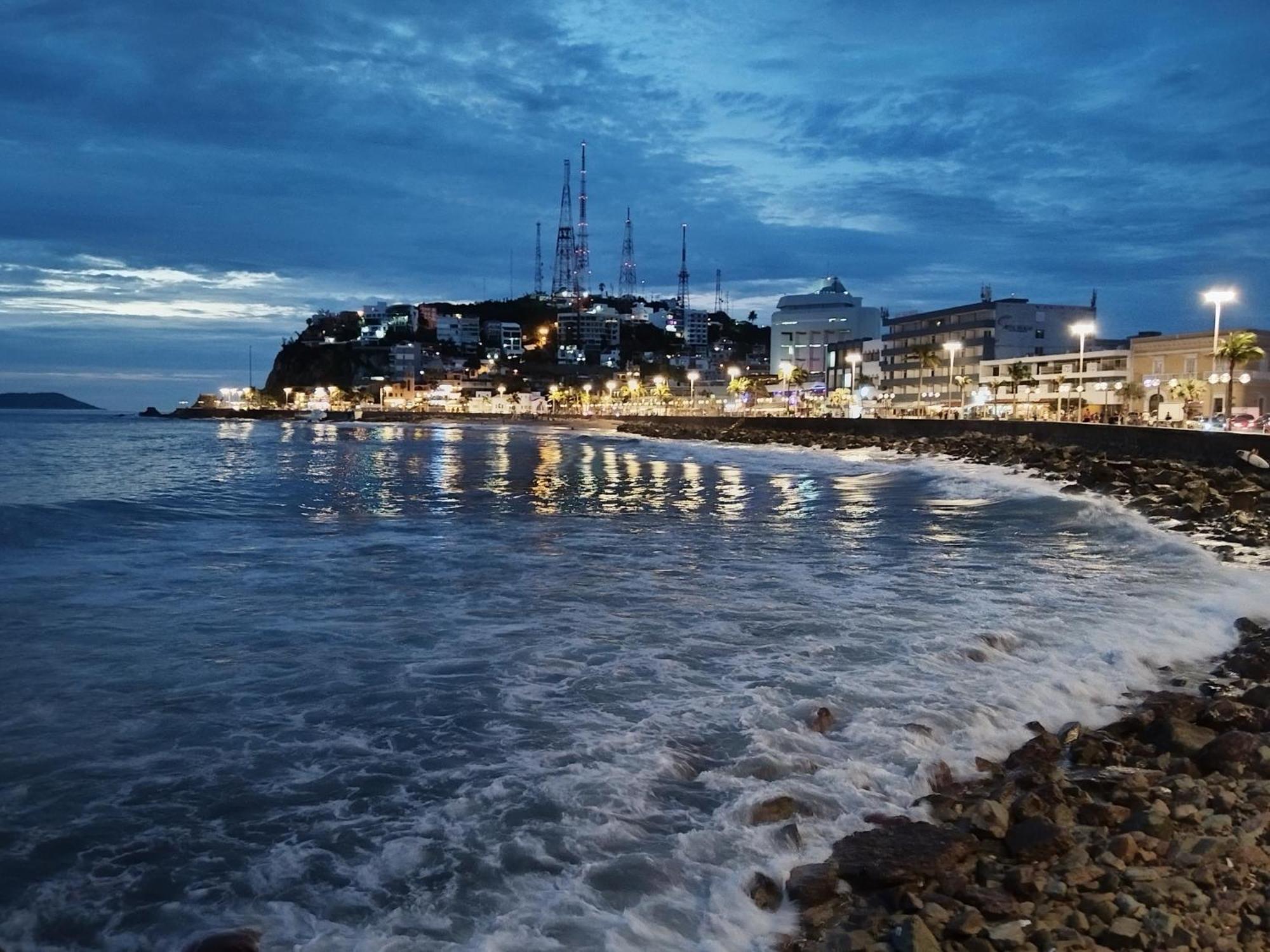 Hotel La Siesta Malecon ماساتلان المظهر الخارجي الصورة